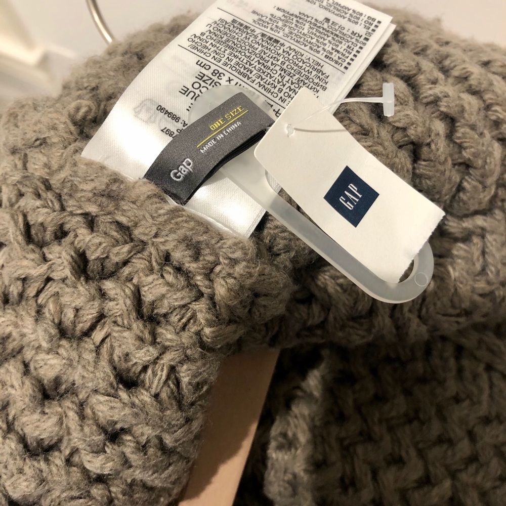 Infinity Scarf! - Picture 3 of 3